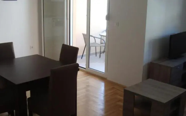 Apartments Tipon