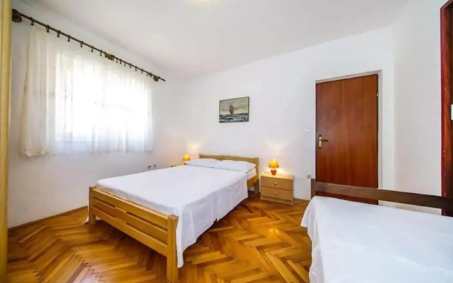 Apartment Barb - 30 m from the sea