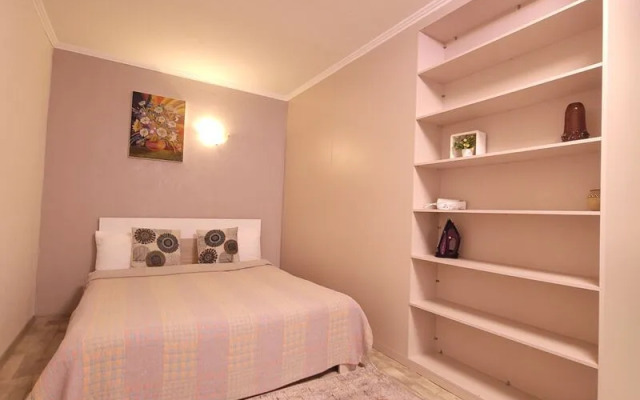 Апартаменты Хоум Тайм на улице Адмирала Кузнецова, д. 80