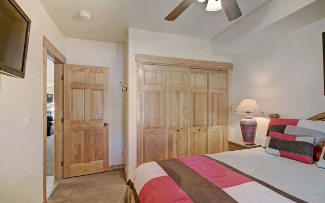 2609 Tenderfoot Lodge