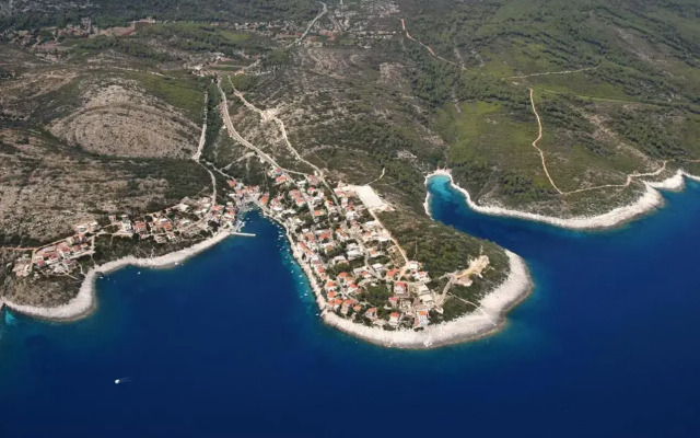 Apartments with a parking space Zavalatica, Korcula - 4453