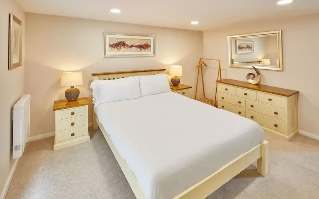 Host Stay Lobster Pot Apartment