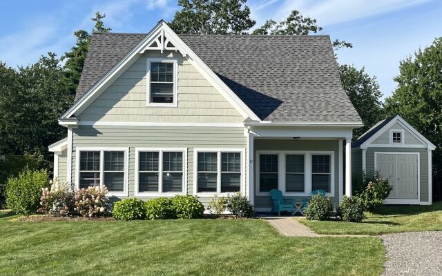 Maritime Meadows Charming Resort-style Home!