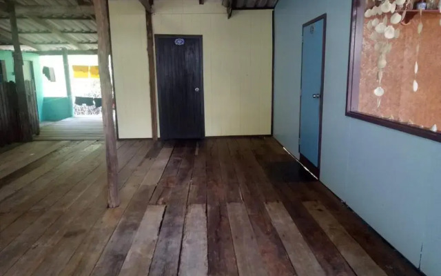 Ta Yai Homestay (ตา ยาย โฮมสเตย์)