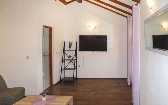 House Tone Privlaka