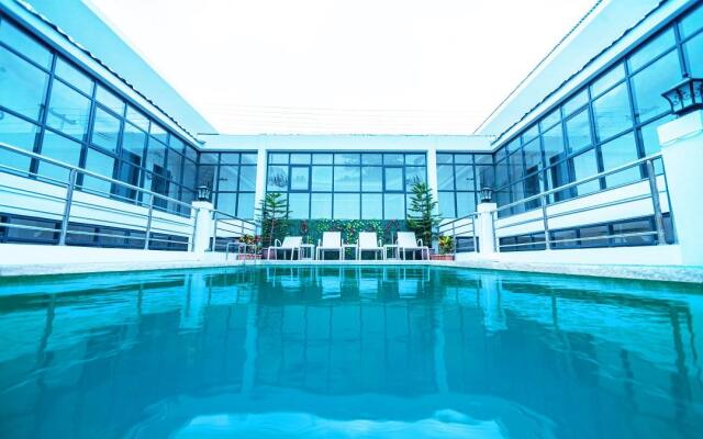 Erus Suites Hotel Boracay