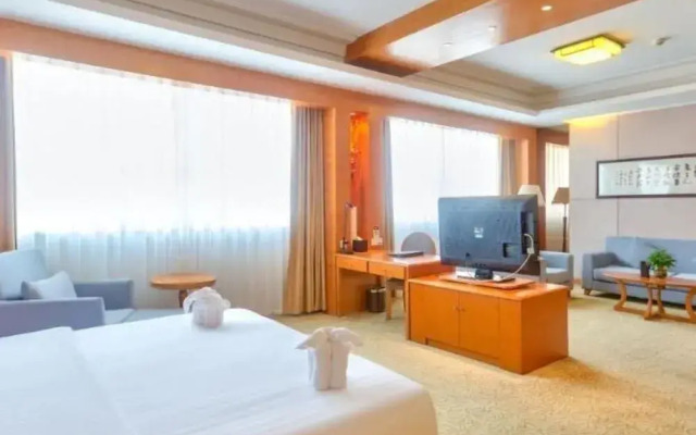 Bolt Hotel