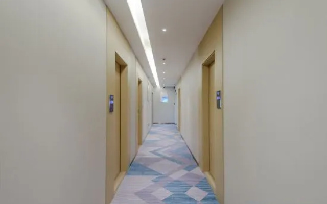 POLTTON SERVICE APARTMENT (Panyu Changlong South Village store)