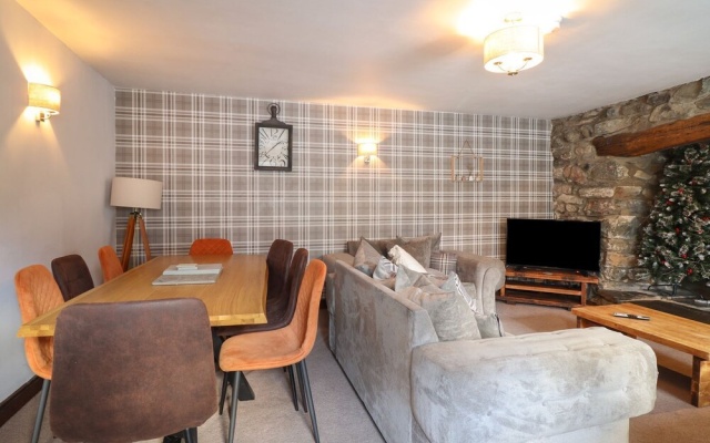 Cader Cottage