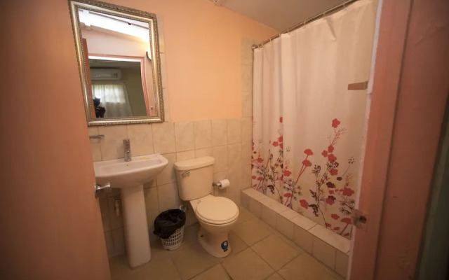 Glimbaro's Guest House