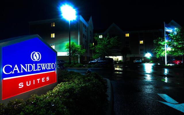 Candlewood Suites Ft Myers I-75 by IHG