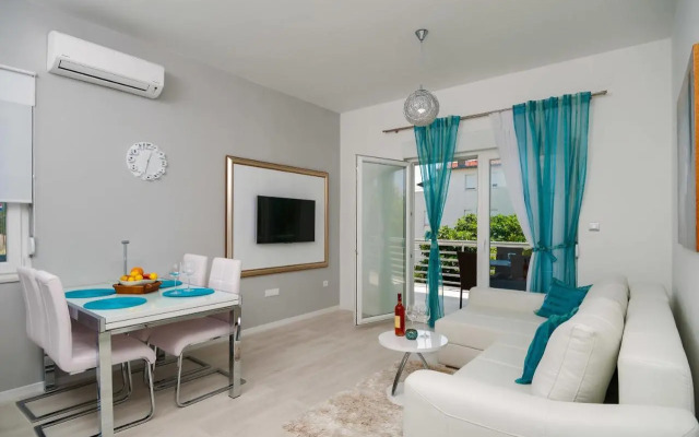 The Beach Apartments