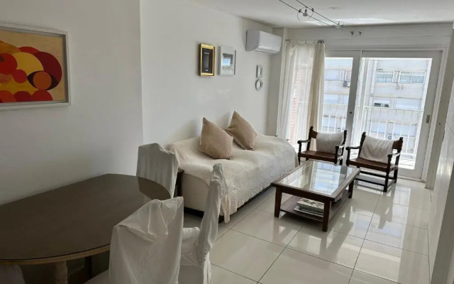 Apartamento en Edificio Kennedy