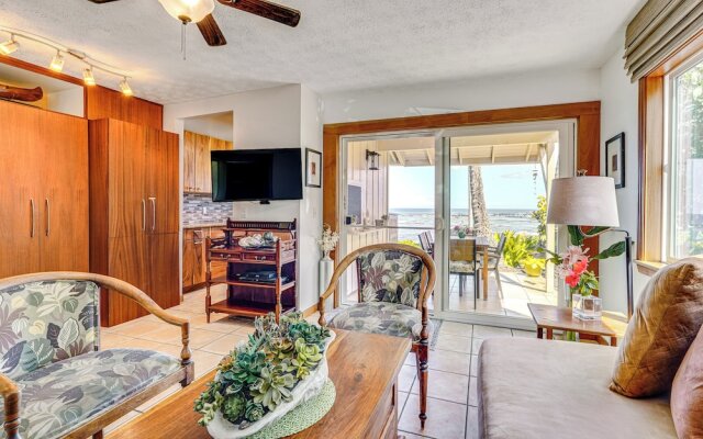 Ultimate Oceanfront Townhome Located on Kona Coast