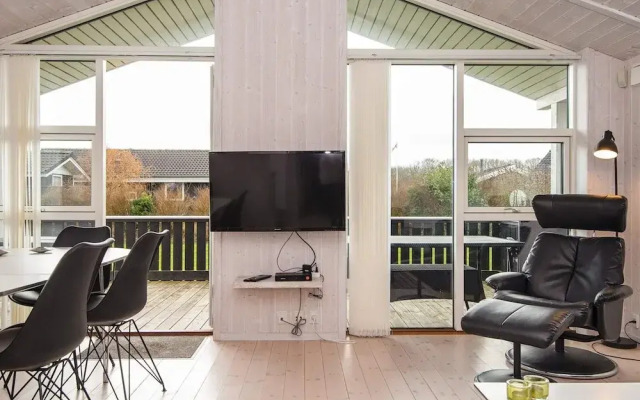 6 Person Holiday Home in Juelsminde-by Traum