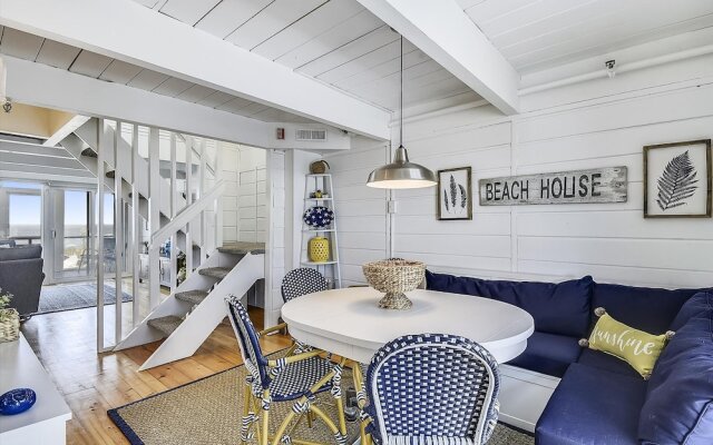 Atlantic Watergate 16 by Long & Foster