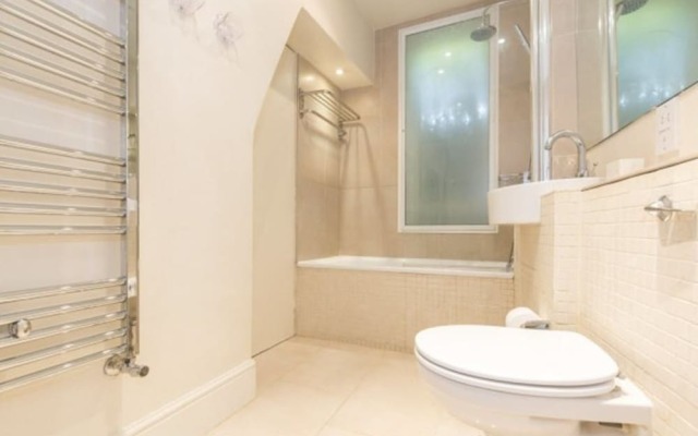 Eson2 - The Dawson Place in Notting Hill