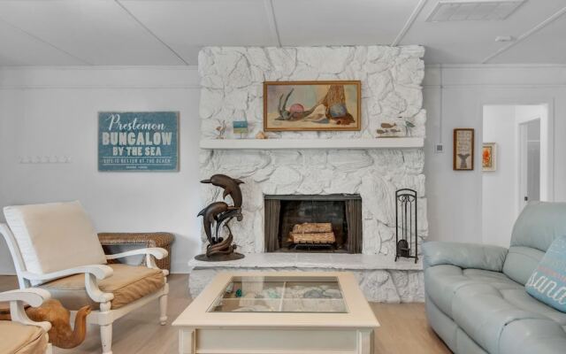 Bungalow By the Sea-mermaid