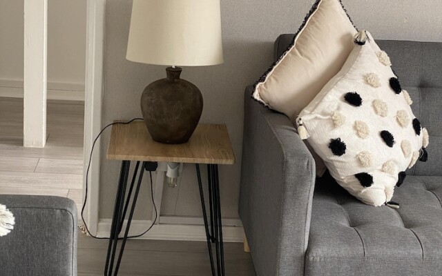 Bv Luxury Spacious 3 Bedroom House At Isaac Close