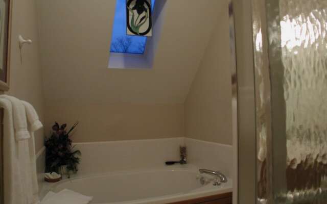 Garden Inn Bed & Breakfast at Bee Rock