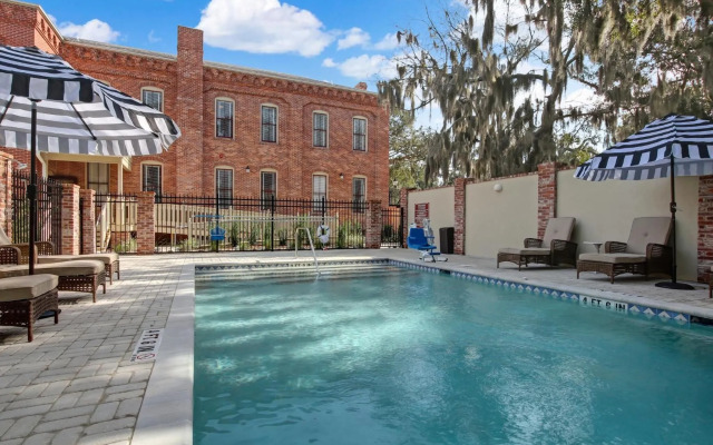 Amelia Schoolhouse Inn