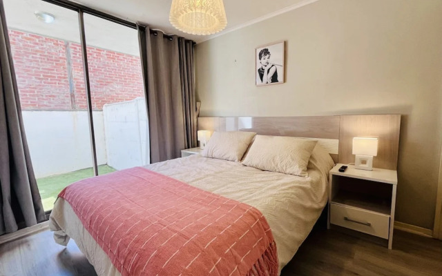 Urban Yard Bus Terminal Home Office Pool Wifi