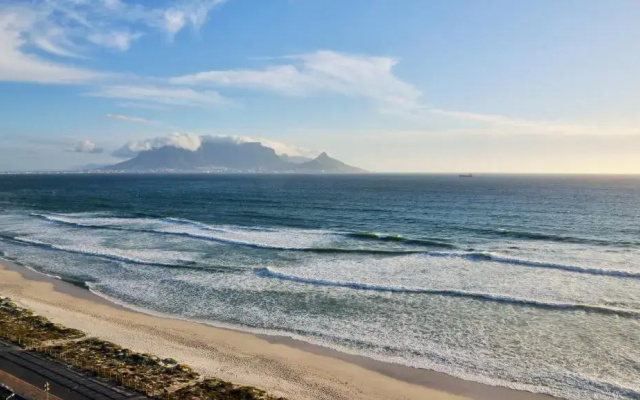 Blaauwberg Beach