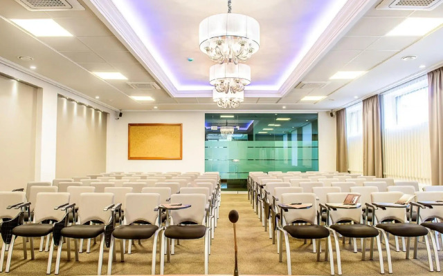 Ararat All Suites Hotel