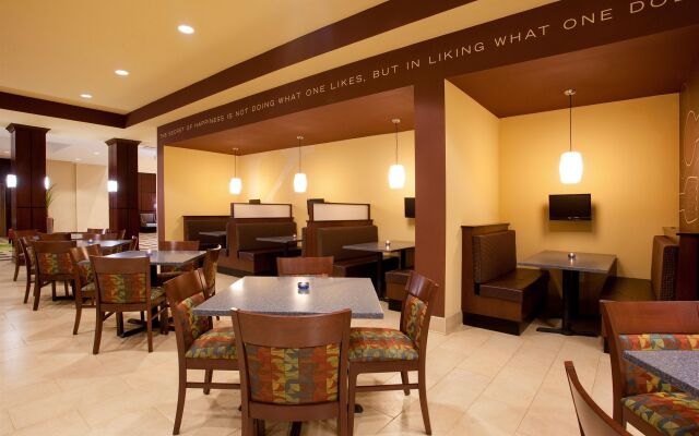 Holiday Inn St. Louis Fairview Heights by IHG