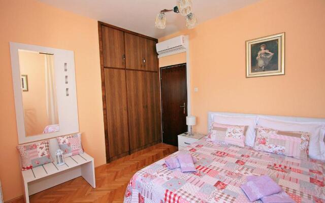 2 Bedrooms Apartment Margarita 4+2