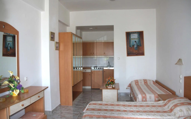 Sun Maris Studios