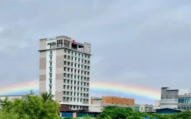 LA Hotel