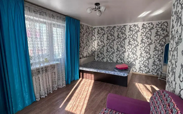 Апартаменты на проспекте Победы 75