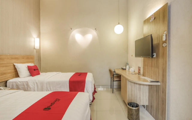 Zen Rooms Wadung Asri