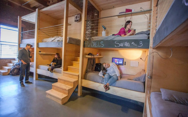 PodShare DTLA Arts District - Hostel