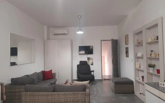 Inviting 1-bed Apartment in Dbayeh