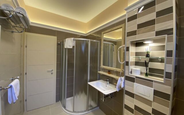 Integrated Hotel Arbia - Villa Magdalena