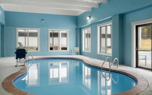 Days Hotel by Wyndham Williamsburg I-64