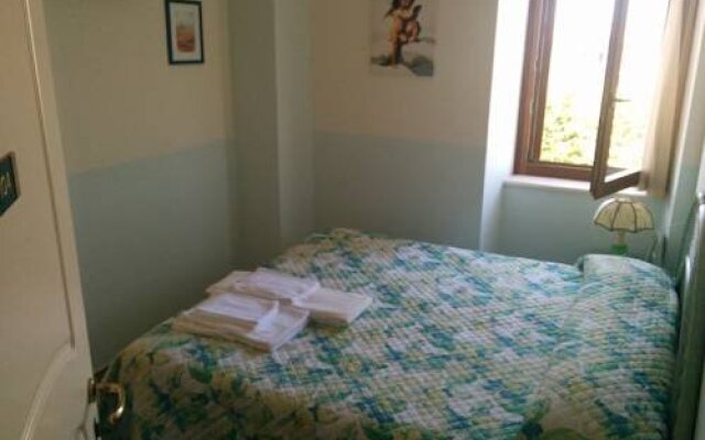 VV Holiday Villa