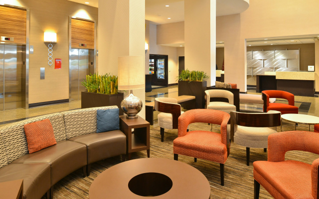 Hotel Belvoir Springfield