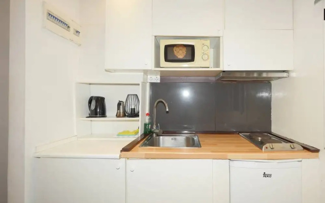 Interior Apt Center 42 El Born