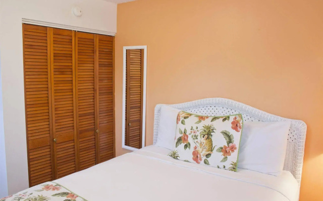 Seaspray Surf Lodge