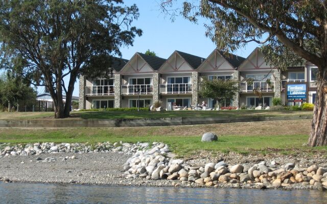 Fiordland Lakeview Motel and Apartments