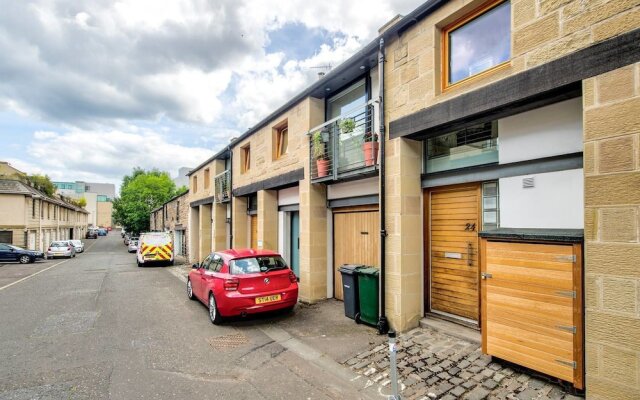 Stunning And Modern 3Bedroom Mews House With Parking