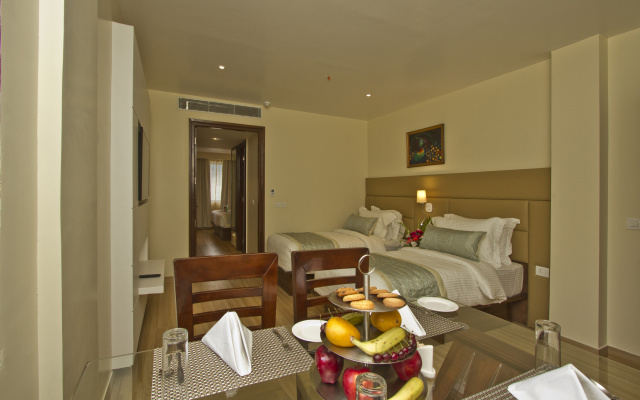 Beyond Stay Himalayan Monal Manali