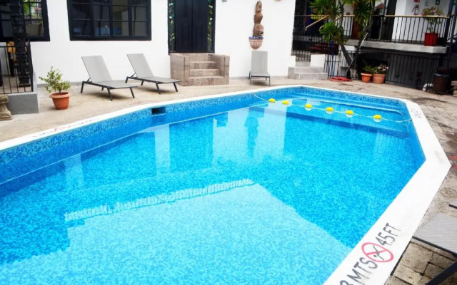 Americas Best Value Inn - Posada El Rey Sol