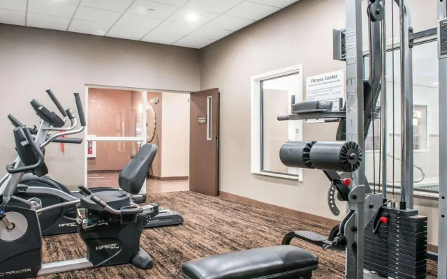 Comfort Inn and Suites