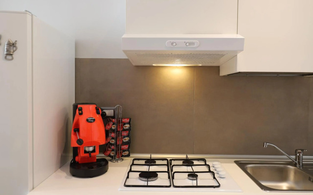 Neapolitan Skyscraper Apartment