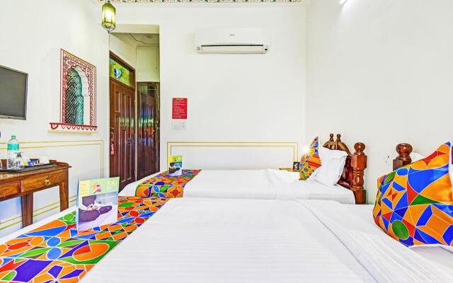 Fabhotel Shree Villas