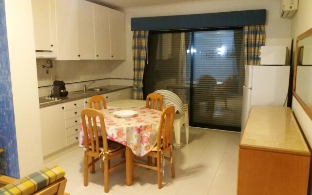 Apartment With one Bedroom in Portimão, With Shared Pool, Furnished Balcony and Wifi